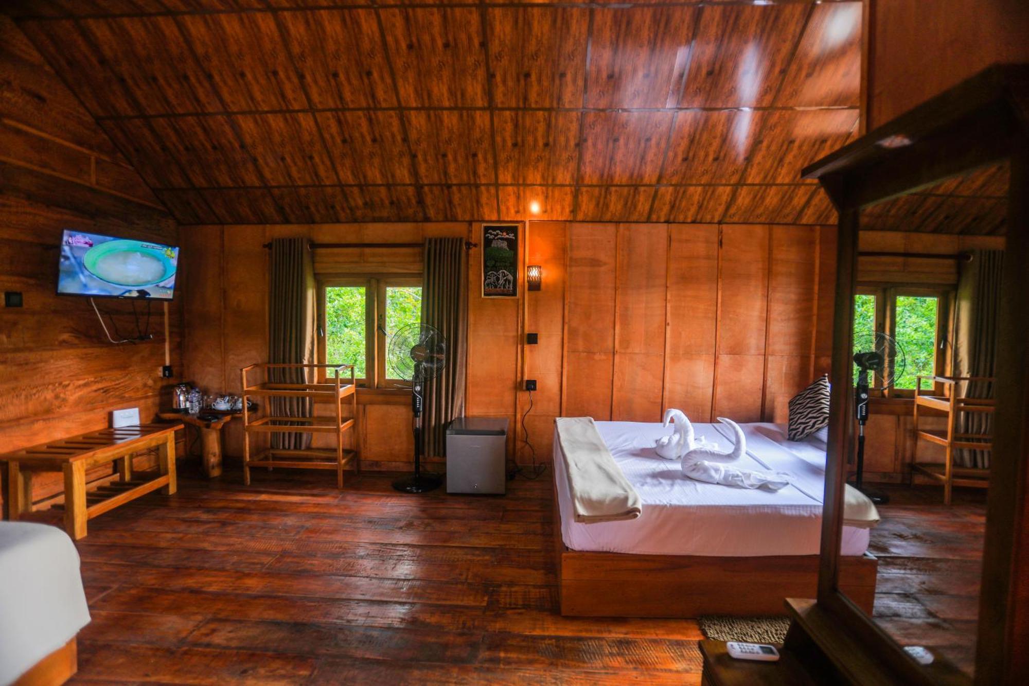 Lion Wood Treehouse Villa Talkote Exterior photo