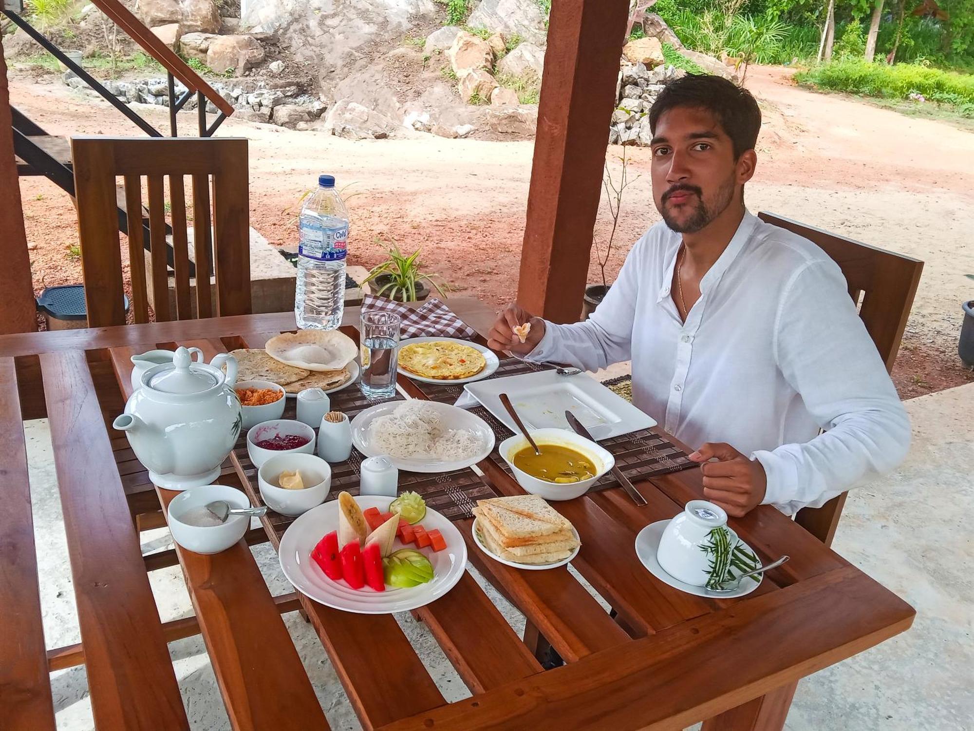 Lion Wood Treehouse Villa Talkote Exterior photo