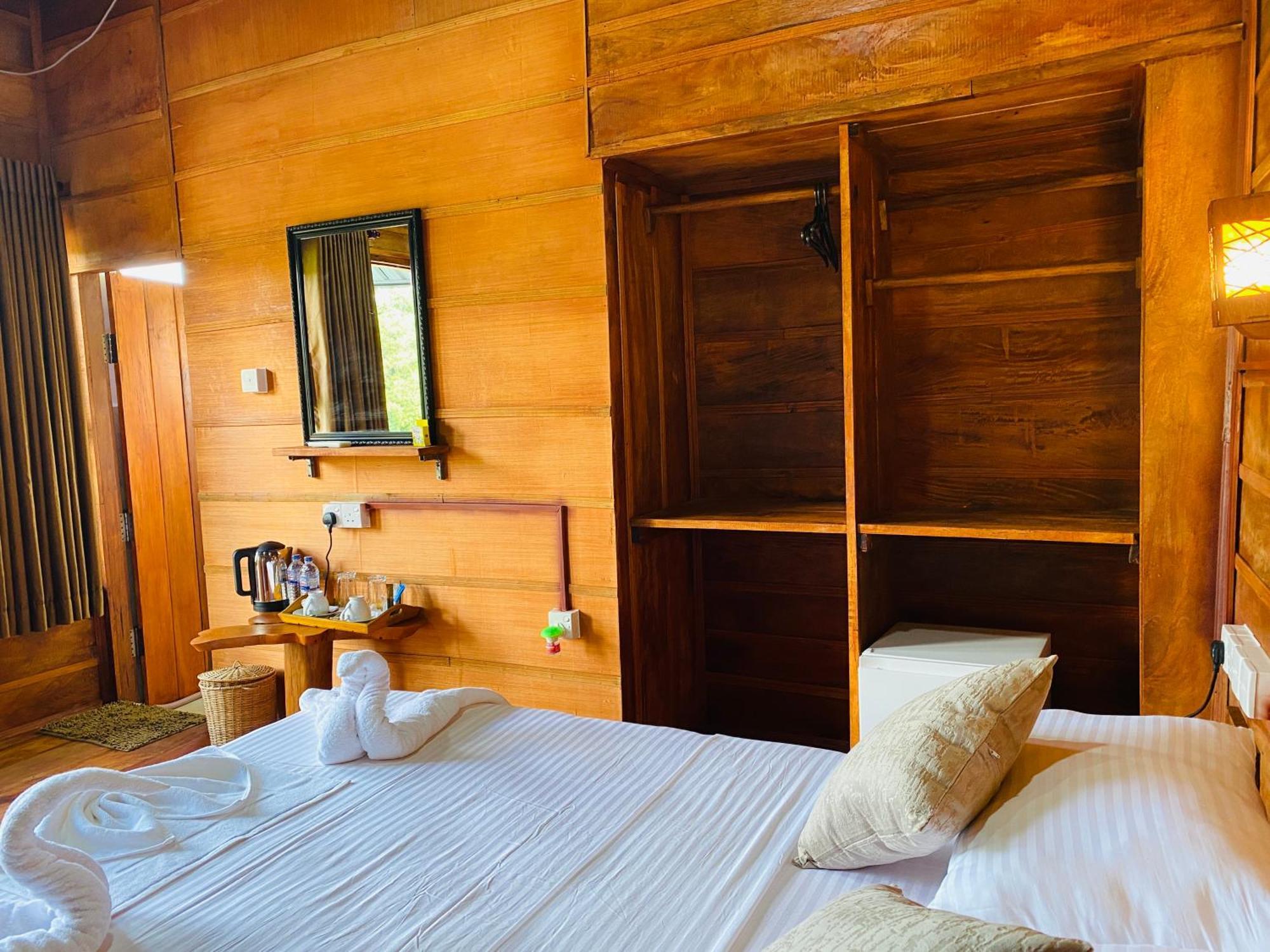 Lion Wood Treehouse Villa Talkote Exterior photo