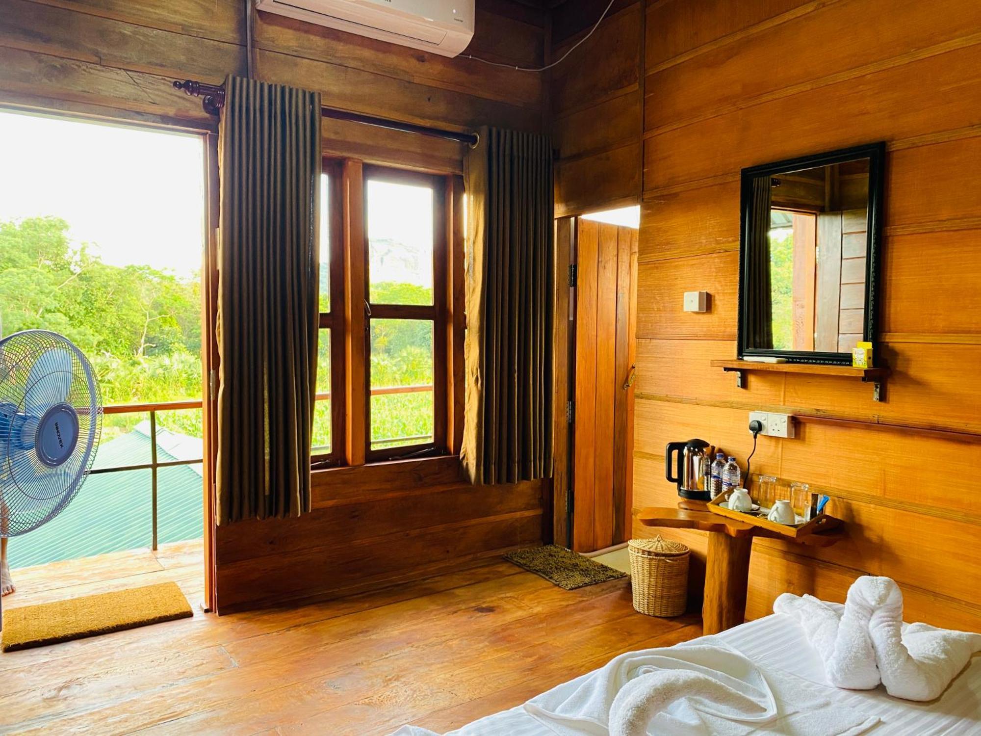 Lion Wood Treehouse Villa Talkote Exterior photo