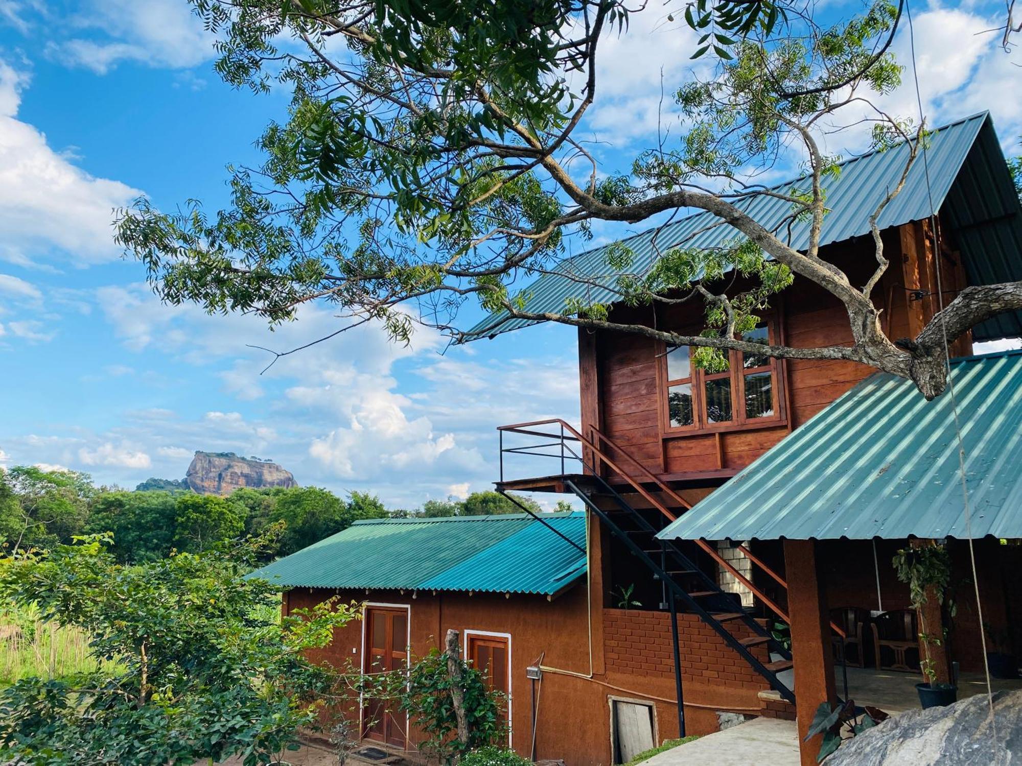 Lion Wood Treehouse Villa Talkote Exterior photo